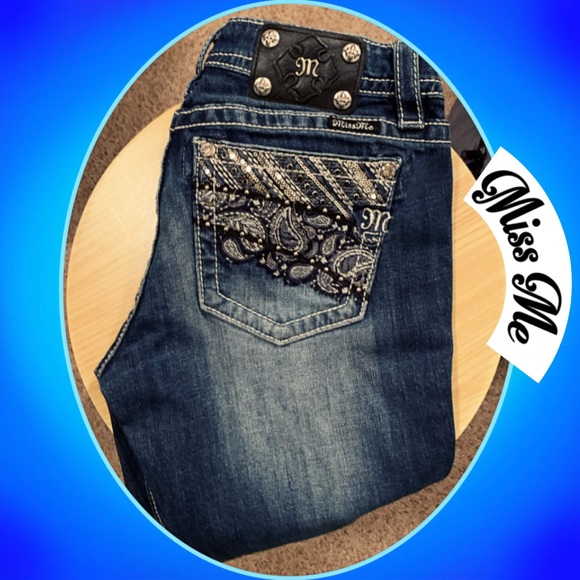 MISS ME 28 x 33.5 - Picture 1 of 12